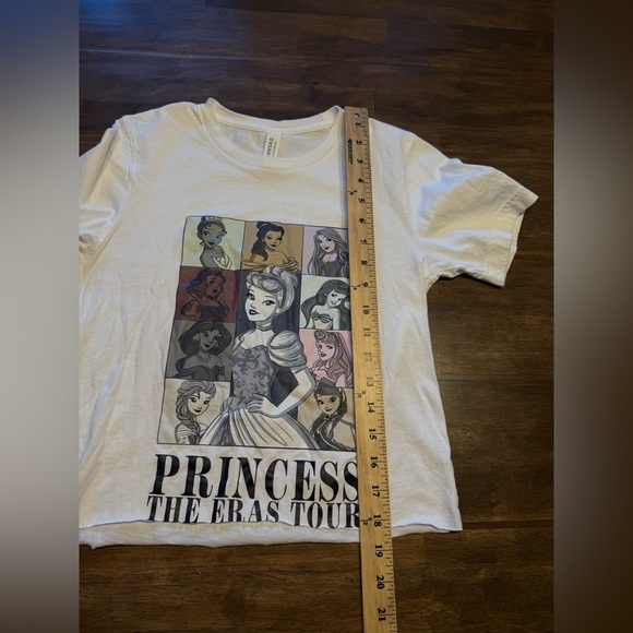 Canvas Disney Princess The Eras Tour Graphic Print Cropped Shirt Women’s SZ XS - Picture 7 of 7
